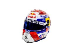 Modely aut a&nbsp;motorek model přilby 1/2 Max Verstappen 2026