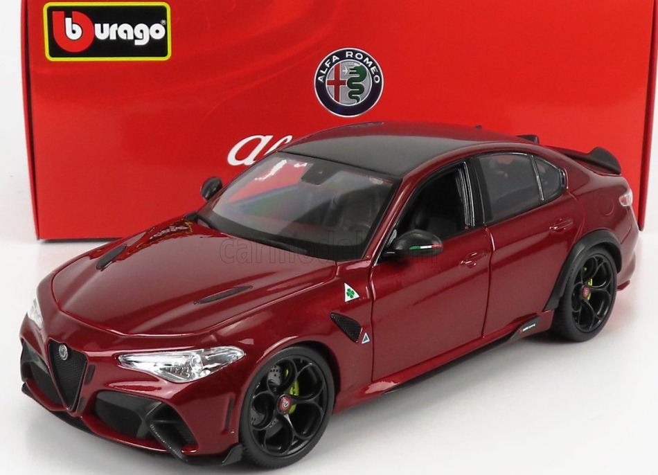 Model Bburago Alfa Romeo Giulia GTA červená 1:18 - Modely aut a&nbsp;motorek