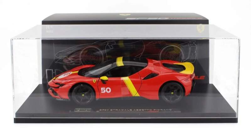 Model Ferrari SF90 Stradale Le Mans - edice deluxe 1:18