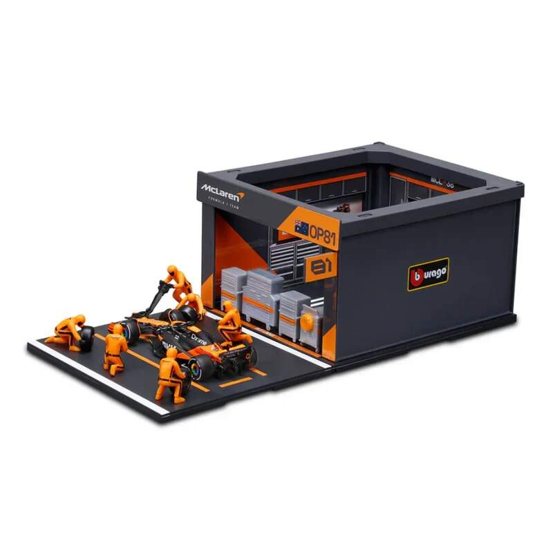 Model Bburago McLaren F1 1:43 Oscar Piastri s&nbsp;modelem boxu - Modely aut a&nbsp;motorek